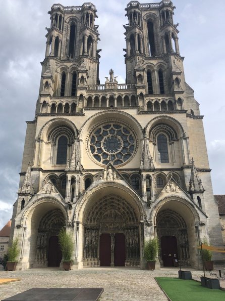 Laon (2)